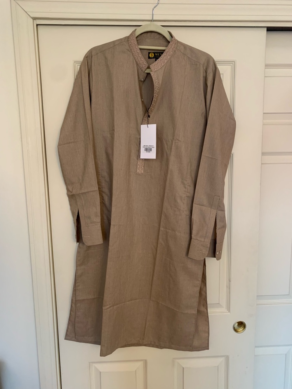 String & Thread Men's Kurta NWT Medium Smart Fit Sand Camel Pakistani Indian